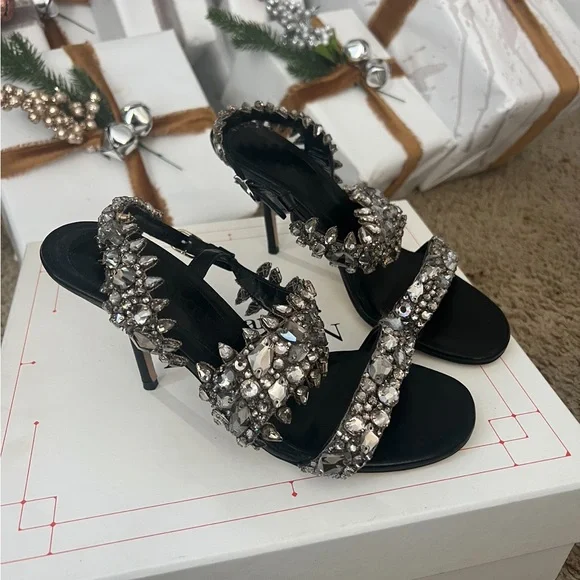 25SS new/alexander mcqueen ブローグフリンジサンダル Sandal Alexander McQueen | Shoes | Alexander Mcqueen Sandals | Poshmark